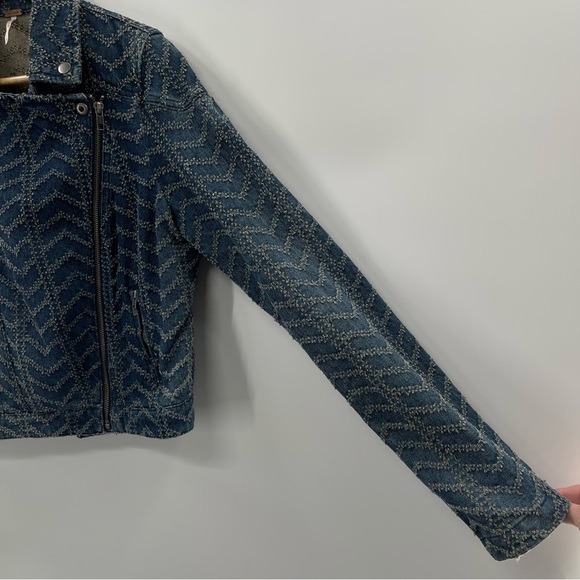 Free People Punched Denim Moto Herringbone Blue Jean Jacket Size 6 - Picture 5 of 16